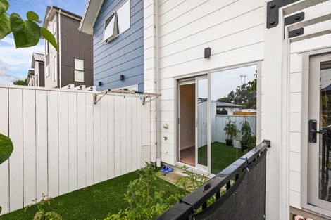 Photo of property in 4/21 Titoki Street, Te Atatu Peninsula, Auckland, 0610