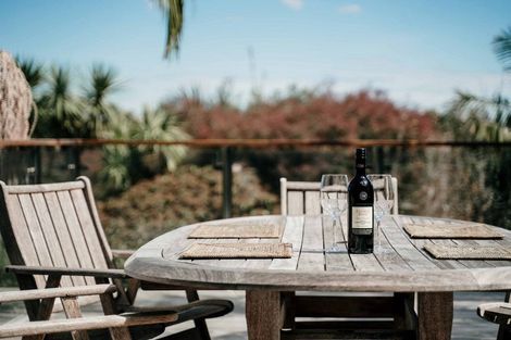 Photo of property in 269 Kaipara Road, Papakura, 2582