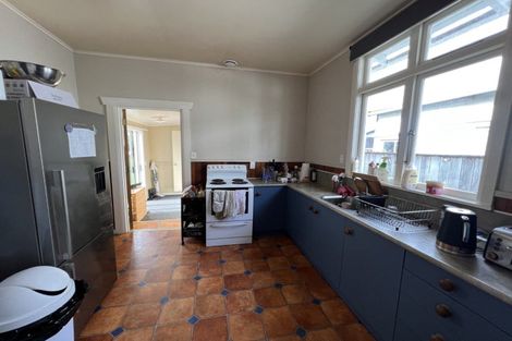 Photo of property in 43 Lyndhurst Street, Takaro, Palmerston North, 4412