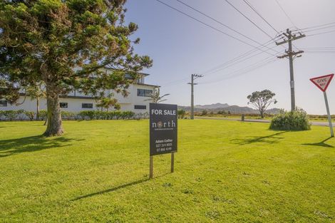 Photo of property in 76 Buffalo Beach Sh25 Road, Whitianga, 3510