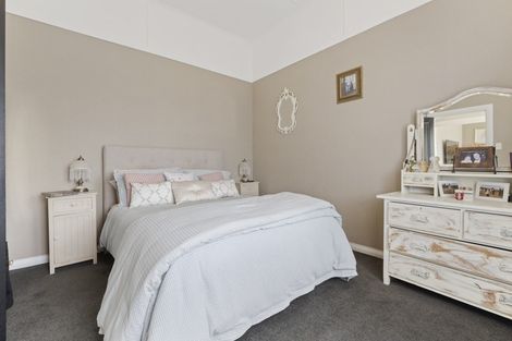 Photo of property in 39 Mako Mako Road, Levin, 5510