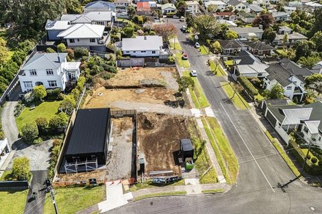 Photo of property in 16 Dartmoor Avenue, Westown, New Plymouth, 4310