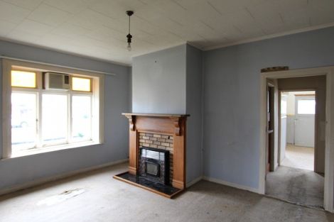 Photo of property in 10 Tararua Street, Pahiatua, 4910