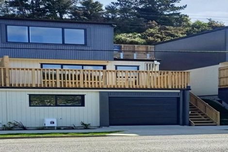 Photo of property in 10 Main Road, Wainuiomata, Lower Hutt, 5014