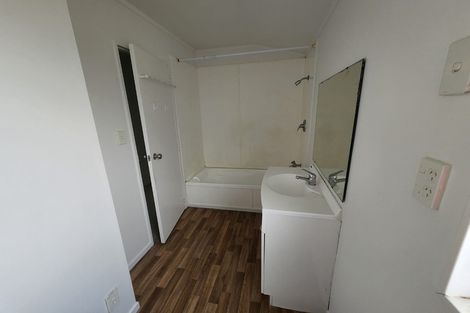 Photo of property in 71a Barrack Road, Mount Wellington, Auckland, 1060