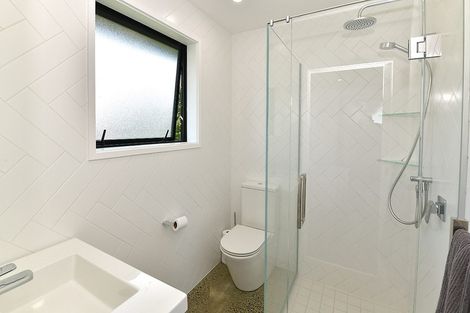 Photo of property in 87 Sheffield Road, Helensville, 0875