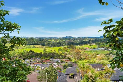 Photo of property in 272 Sturges Road, Henderson, Auckland, 0612