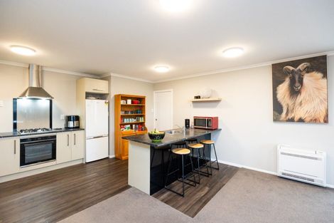Photo of property in 12b Phillips Street, Sanson, 4817