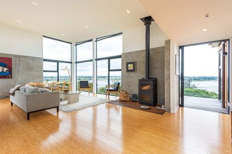 Photo of property in 45 Saint Andrews Hill Road, Mount Pleasant, Christchurch, 8081