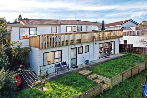 Photo of property in 93 Stapleford Crescent, Browns Bay, Auckland, 0630