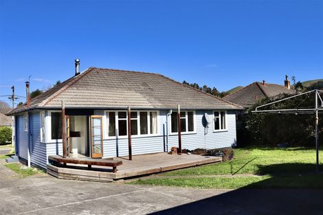Photo of property in 15 Takahe Street, Taihape, 4720