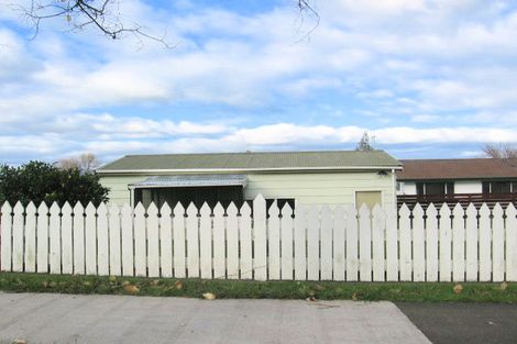 Photo of property in 1 Taupo Terrace, Feilding, 4702