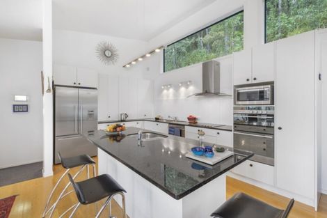 Photo of property in 177 Kawakawa Bay Coast Road, Kawakawa Bay, Papakura, 2585