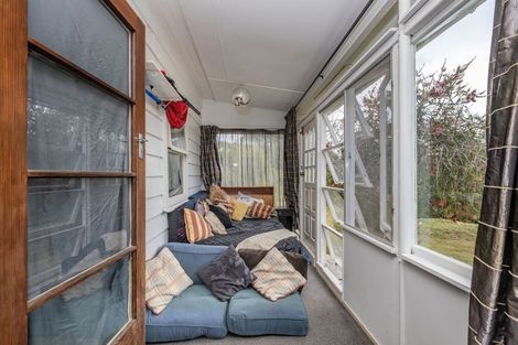 Photo of property in 111 Yorke Road, Haruru, 0204