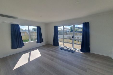 Photo of property in 1/43 Solveig Place, Randwick Park, Auckland, 2105