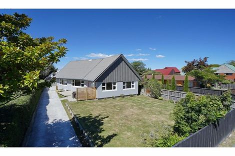 Photo of property in 80 Avonhead Road, Avonhead, Christchurch, 8042