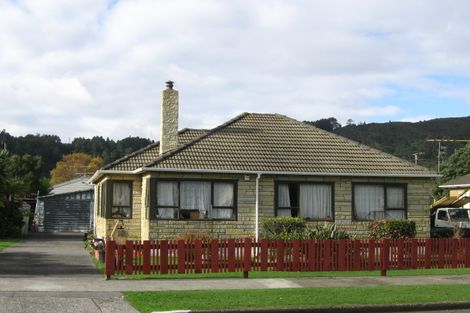 Photo of property in 18 Biddle Crescent, Taita, Lower Hutt, 5011