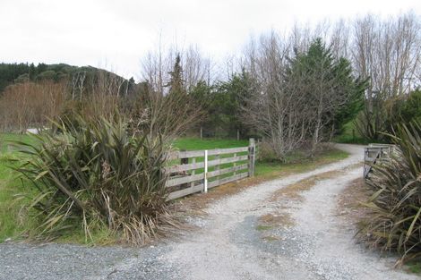 Photo of property in 16 Robinson Road, Whangarei Heads, Whangarei, 0174