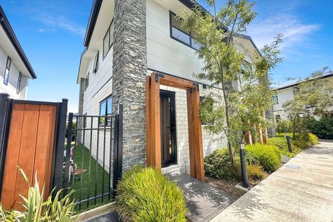 Photo of property in 3/4 Johnston Grove, Taita, Lower Hutt, 5011