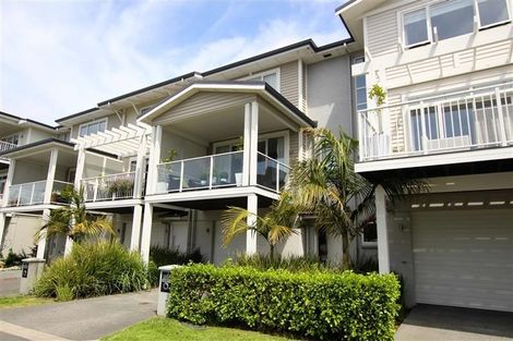 Photo of property in 33 Landmark Terrace, Orewa, 0931