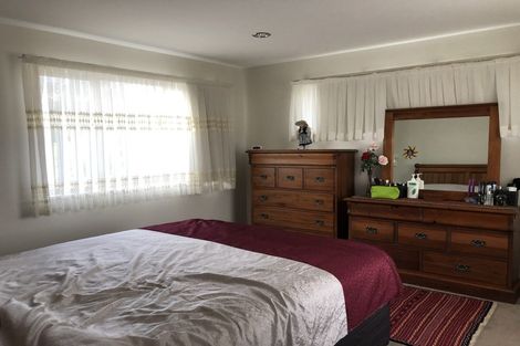 Photo of property in 1 Castlederg Drive, Flat Bush, Auckland, 2019