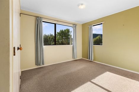 Photo of property in 29a Cecil Road, Tawa, Wellington, 5028