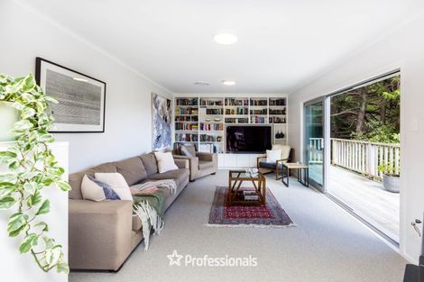 Photo of property in 96 Kamahi Street, Stokes Valley, Lower Hutt, 5019