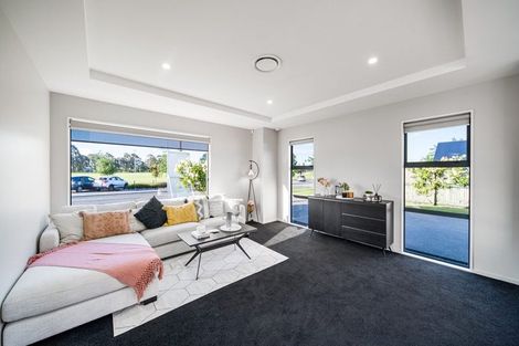 Photo of property in 73 Dynes Road, Rolleston, 7615