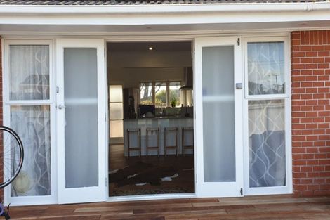 Photo of property in 2/45 Rawhiti Road, One Tree Hill, Auckland, 1061