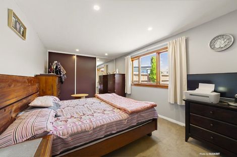 Photo of property in 42 Kaikoura Street, Maupuia, Wellington, 6022