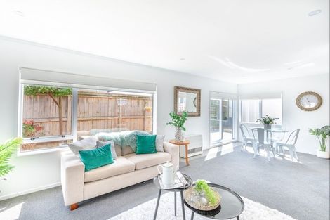 Photo of property in 33c Mana Esplanade, Paremata, Porirua, 5026