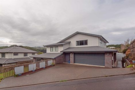 Photo of property in 20 Wantwood Grove, Churton Park, Wellington, 6037