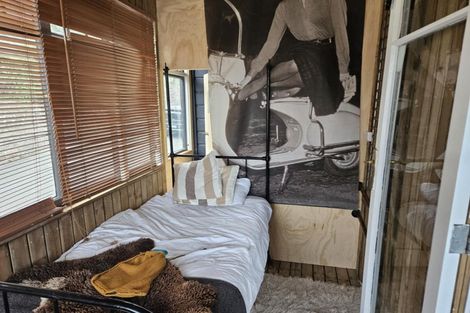 Photo of property in 26 Hawkhurst Road, Lyttelton, 8082