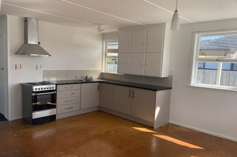 Photo of property in 26 Martin Road, Manurewa, Auckland, 2102
