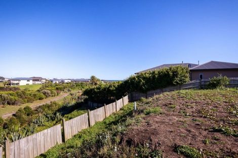 Photo of property in 22a Jules Crescent, Bell Block, New Plymouth, 4312
