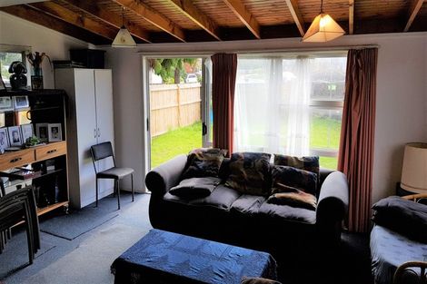 Photo of property in 1/82 Porchester Road, Papakura, 2110