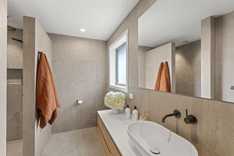 Photo of property in 2/23d Jacksons Road, Merivale, Christchurch, 8014