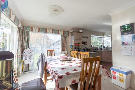 Photo of property in 1 Dresdan Court, Hokowhitu, Palmerston North, 4410