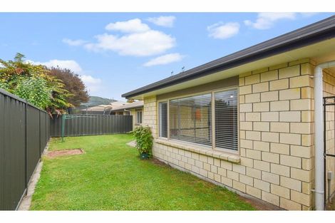 Photo of property in 23/64 Kawaha Point Road, Kawaha Point, Rotorua, 3010