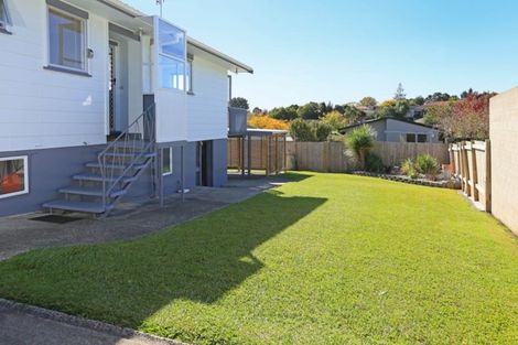 Photo of property in 10 Longreach Drive, Sunnyvale, Auckland, 0612