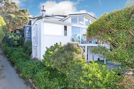 Photo of property in 63 Roseneath Terrace, Roseneath, Wellington, 6011