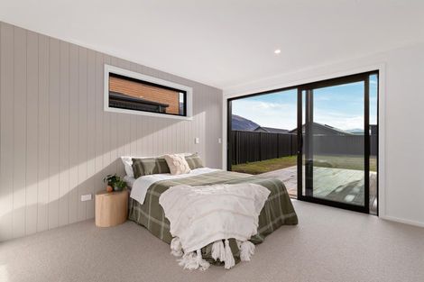 Photo of property in 70 Longview Drive, Lake Hawea, 9382