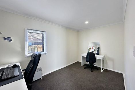 Photo of property in 18 Swiss Avenue, Gonville, Whanganui, 4501