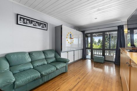 Photo of property in 166 Opanuku Road, Henderson Valley, Auckland, 0612