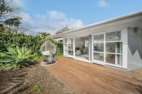 Photo of property in 55 Paparoa Road, Cockle Bay, Auckland, 2014