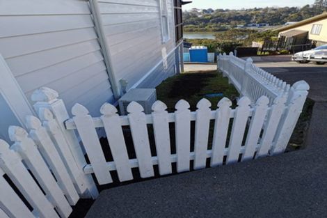 Photo of property in 4/141 Colwill Road, Massey, Auckland, 0614