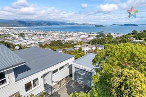 Photo of property in 5/30 London Road, Korokoro, Lower Hutt, 5012