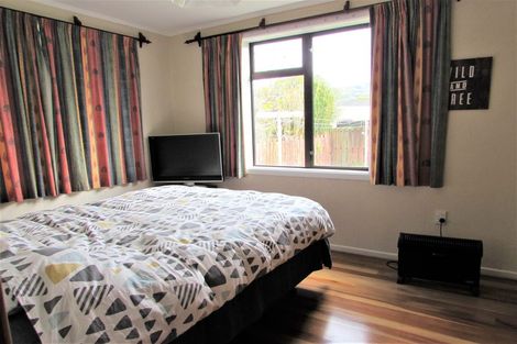 Photo of property in 121 Kings Crescent, Hutt Central, Lower Hutt, 5010