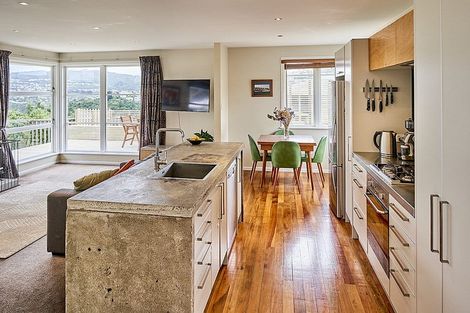 Photo of property in 11 Dunmail Way, Newlands, Wellington, 6037