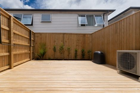 Photo of property in 8/23 Tudor Road, Henderson, Auckland, 0610